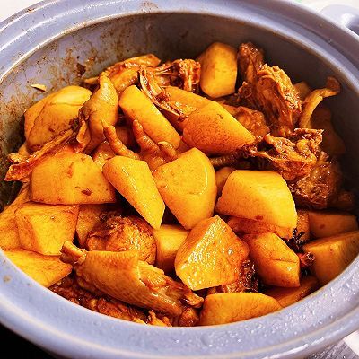 糖色|红烧鸡肉炖土豆