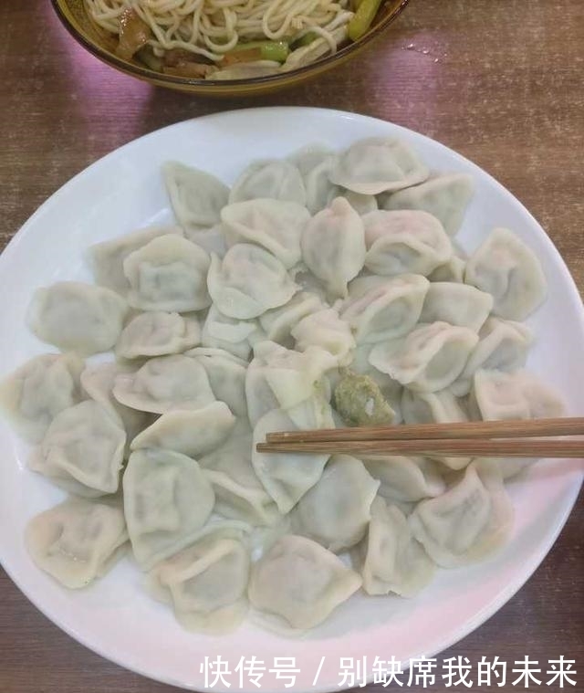 对不起|吃饭？对不起我们北方和你们不一样