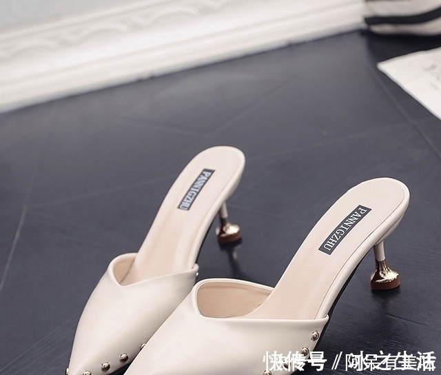 鞋底 甩掉累人高跟鞋，穿时尚舒适的凉鞋，透气舒适巨显气质又漂亮