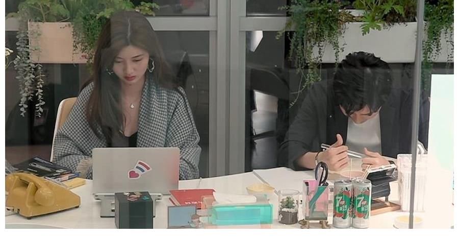 心動的信號|心動的信號4：女2喂男1吃東西，女4也很主動，送男1專屬禮物