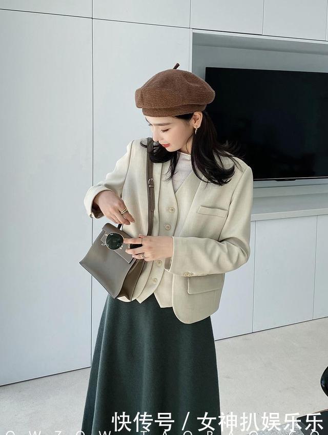仪态满分|外套配裙子时髦人都在穿,还不赶快安排