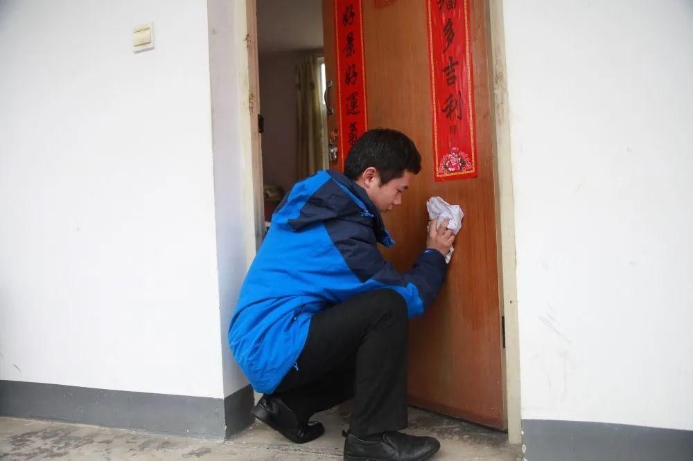 奋斗正当时 感受青春力量|五四青年节 | a8609＂,＂r＂:＂ae4865d796ee8b3f＂,＂rawurl＂:＂http://zm.news.so.com/35e20e8f02f09d6f41bceee83ec8e44f＂,＂recalltag＂:＂__0__0＂,＂recalltype＂:＂channel＂,＂refer＂:＂＂,＂request