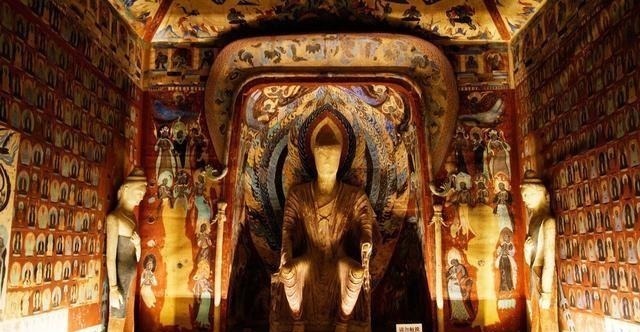 世界最大的石窟，舍掉高级称号，却引来更多游客