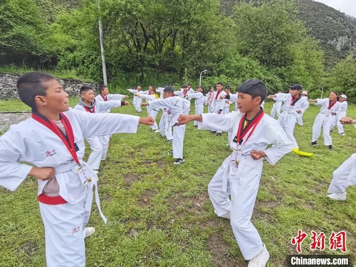 素质|西藏第一届青少年跆拳道素质拓展训练营圆满落幕