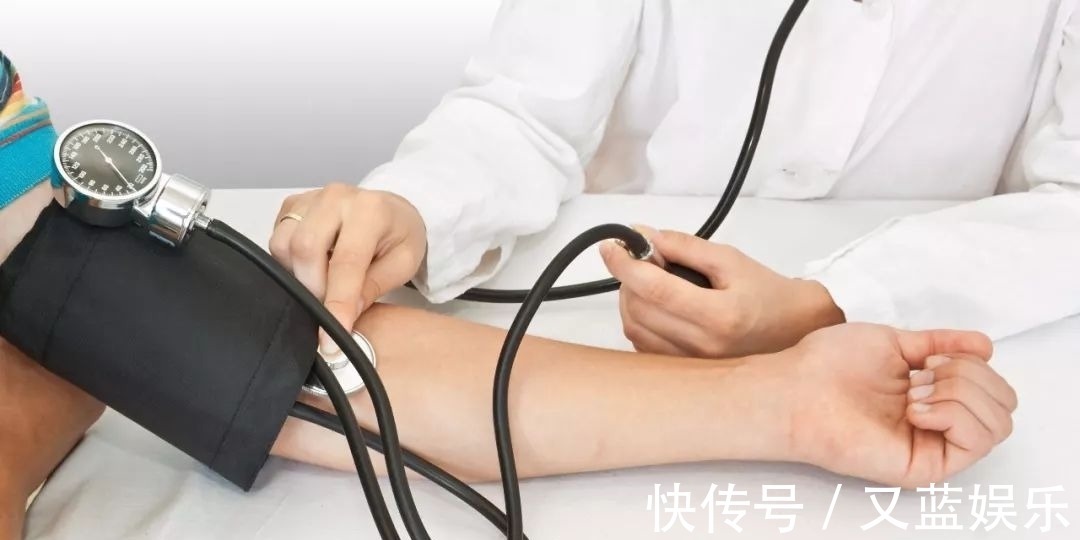 顺产|孕妇顺产双胞胎后大喊:肚子还在动,医生检查发现惊喜