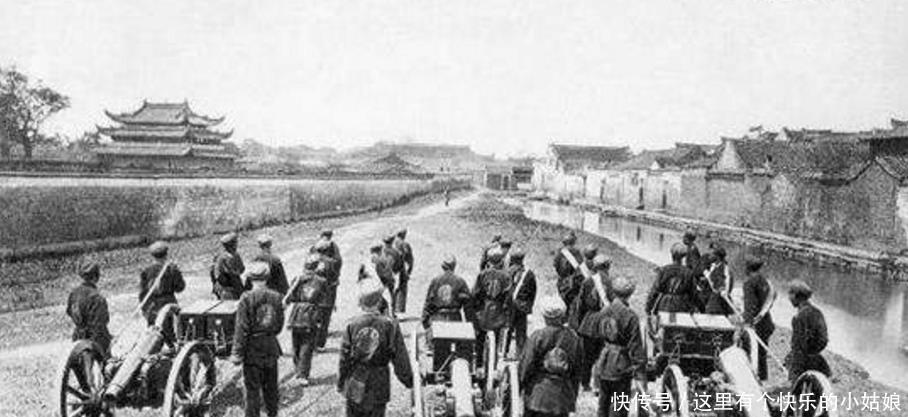 溥仪|为什么溥仪要退位, 明明有100万军队, 何不退守关外当皇帝呢!