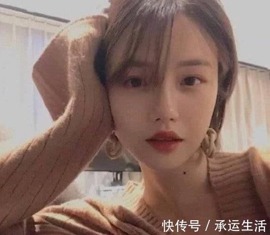 美白丸|皮肤“发黄”的女生,3种零食使劲儿吃,效果堪比“美白丸”