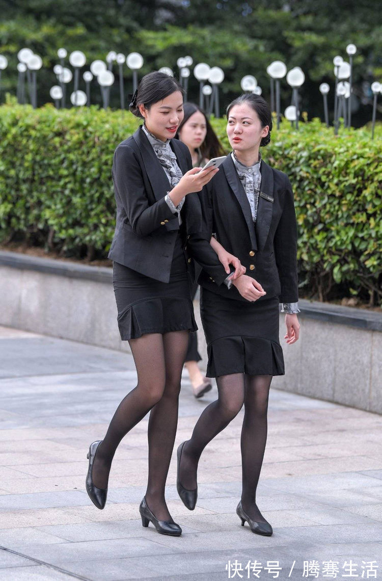 标杆|美女街拍两个月入10万的女销售,她们的打扮,是行业中的标杆