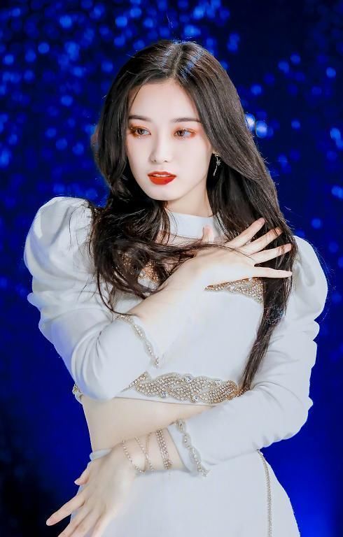 集体|徐艺洋落选后悄悄更改个人简介,当看到她改成啥后,粉丝集体泪目