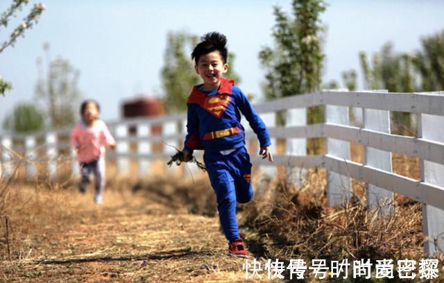 亲子关系|孩子社交能力不好?掌握这4个核心要点,游刃有余处理人际交往