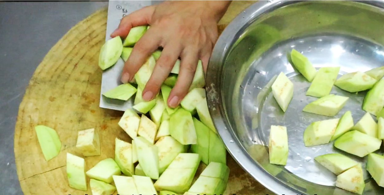 秋天别总大鱼大肉，多吃这12道家常素菜，低热量高营养，特别下饭