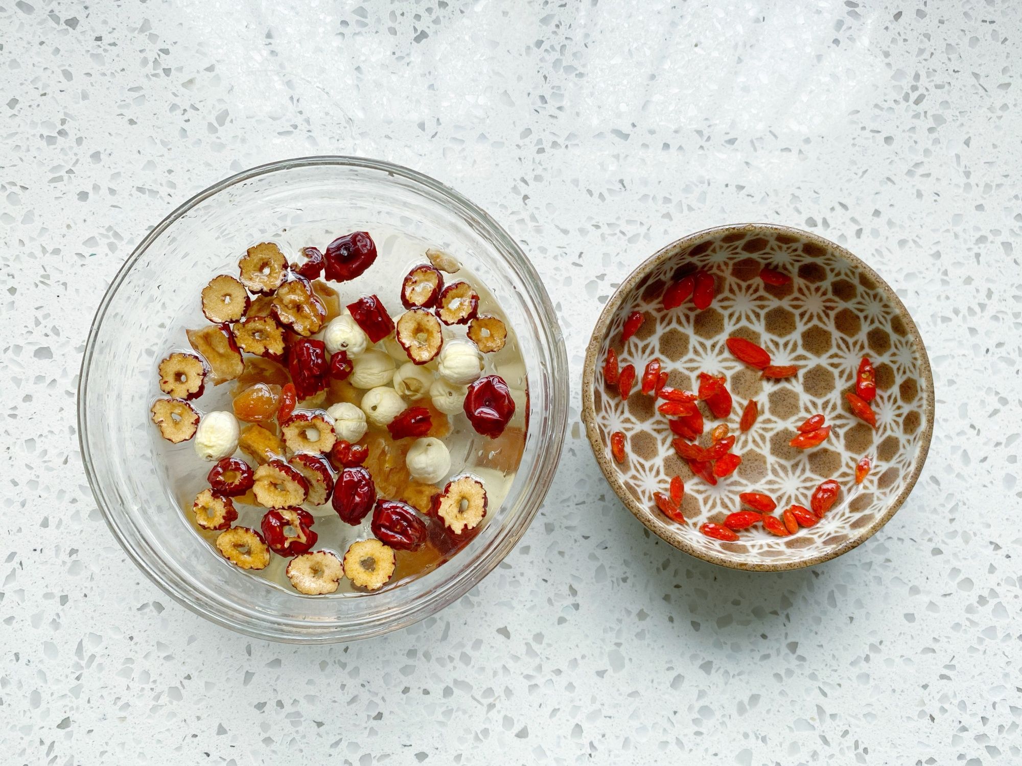 金燕耳|天冷了，女生多喝这汤羹，清心滋润又爽滑，老少皆宜越喝越水灵