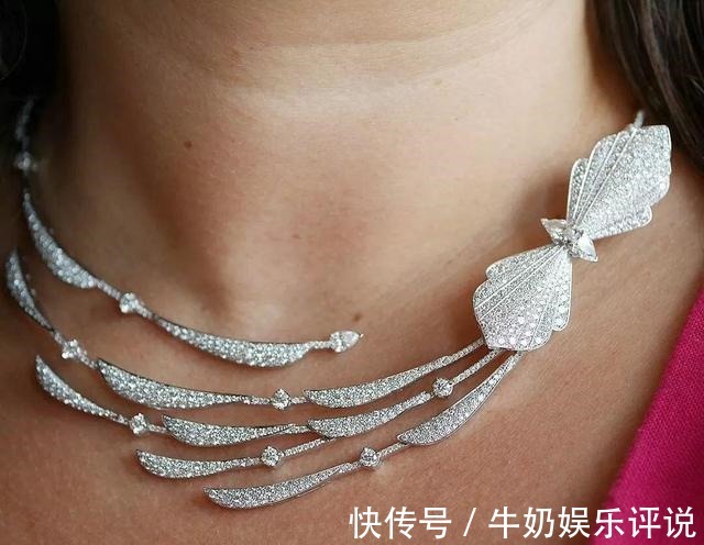 蓝宝石@大气高端的项链,选对了让你成为众人焦点,其中的精华你应该领略!