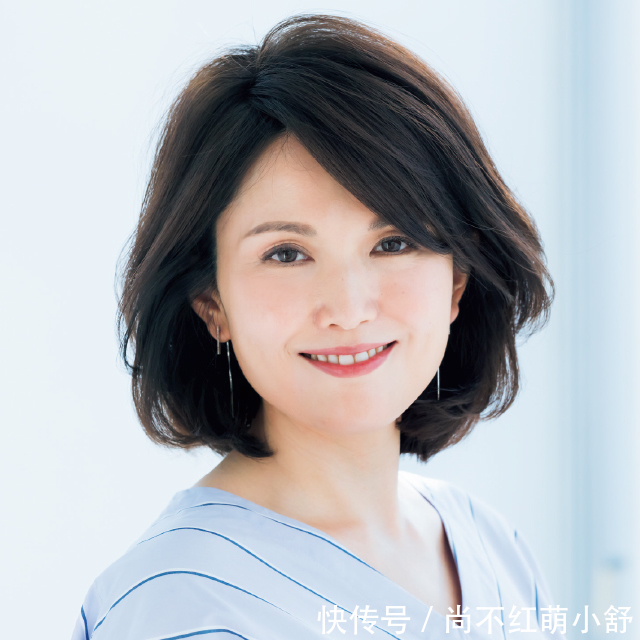 刘海 女人一旦到了40,发型建议“弃长选短”,试试这些妈妈卷,很减龄