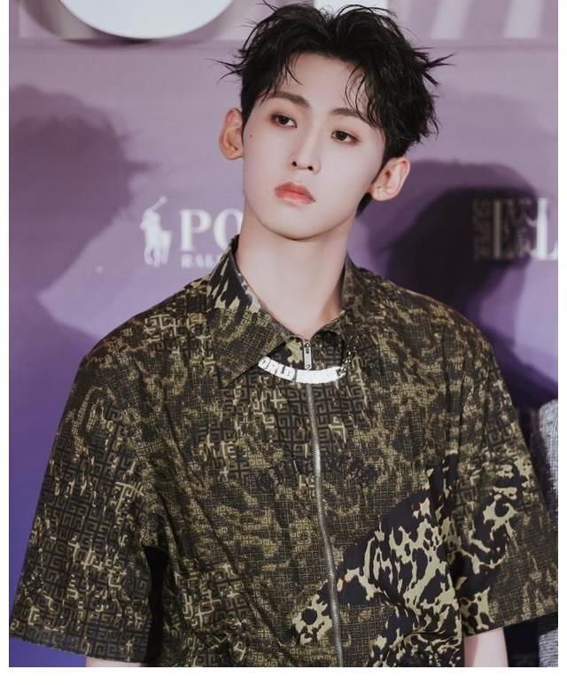 红毯|青3九强红毯土掉渣：孙亦航探险装，唐九洲豹纹，罗一舟运动服