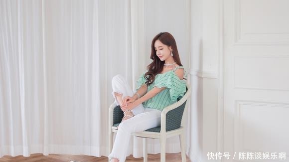 甜美|美女孙允珠 甜美条纹拼荷叶蝴蝶结吊带