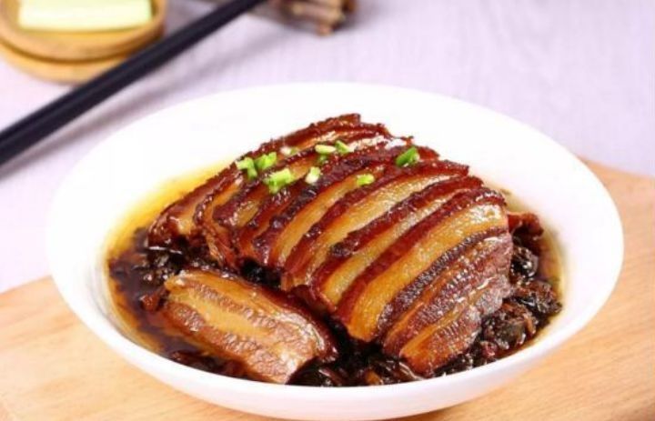 “扣肉”怎么做才好吃？教您详细做法，出锅后香气扑鼻，入口即化