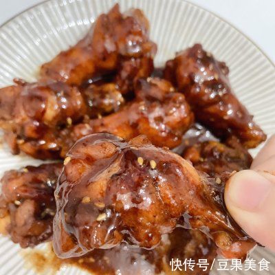 susie|懒人必备这道蜜汁照烧小鸡腿,简单几步,十分钟就上桌