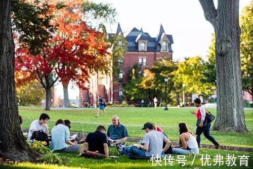 院校|美国留学为何要谨慎美国大学地理区域？城市，农村，郊区如何选择？