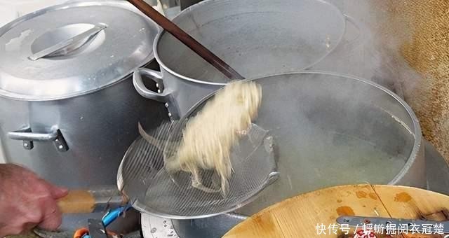 福冈|舌尖上的日本：福冈豚骨博多拉面「长浜ナンバーワン」