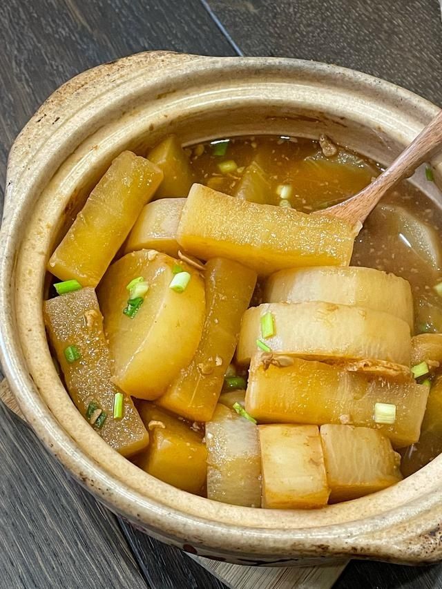 冬天多吃萝卜，自制酱汤萝卜，成本不到5元，鲜美滋补营养高