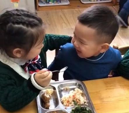 痴呆|喂了一口,结果孩子变成痴呆,这种“毒液”每个家长都爱喝