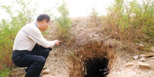 没想到|盗洞直达湘献王主墓室,前脚刚踏入古墓,盗墓贼却大喊:赶紧撤退