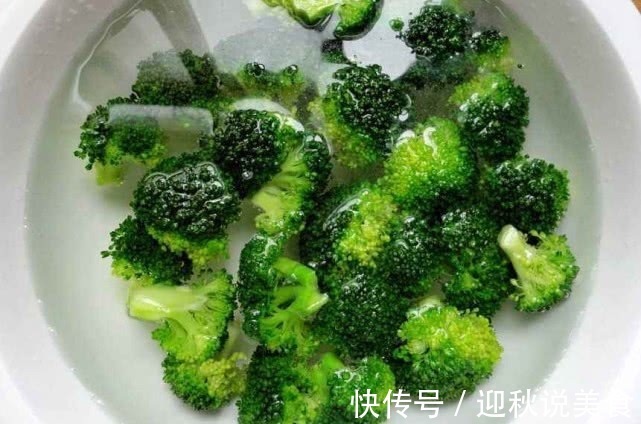 炒虾仁时，记得加上这一步，虾仁又嫩又滑，而且没有腥味