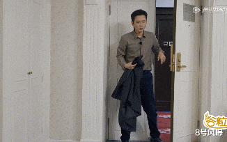 岳云鹏|笑中带泪，德云男团的剧本杀给我整破防了
