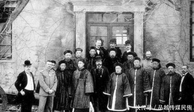 谋求|大清亡国后,此人竟一直谋求复国,甚至认为:现在除了皇帝我最大