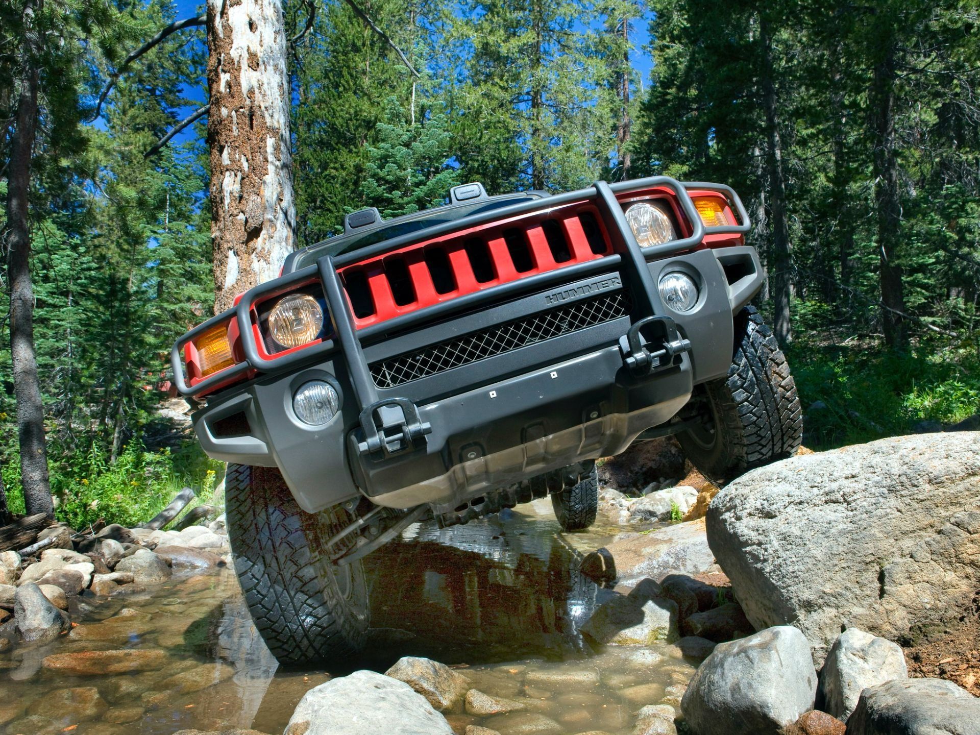 度为|关公战秦琼，全新2022款纯电悍马静态对比2008款悍马H3T