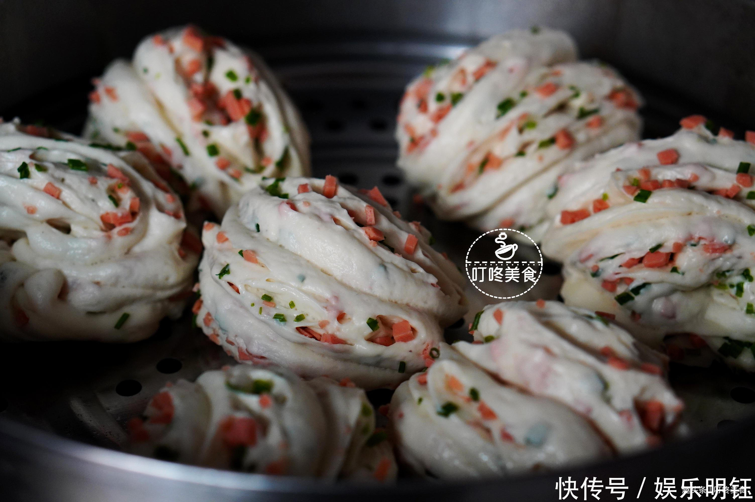 在家做面食,教你新吃法,一卷一蒸就上桌,比包子馒头香百倍