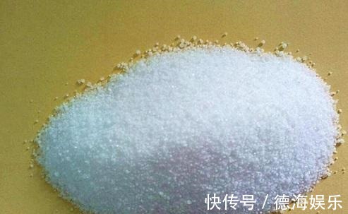 果皮|夏天过了一半,三角梅还是不开花,两种催花水,长出盆景树