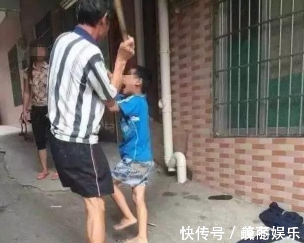 挨打|从小挨打和没挨过打的孩子,长大后差距明显,父母别不当回事