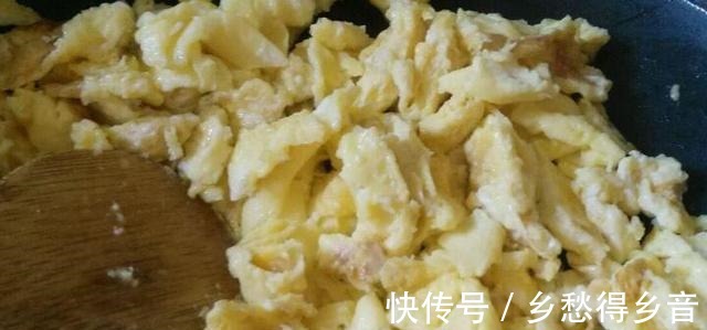 秋天这菜要多吃,维C是苹果的6倍,5毛钱一斤又不贵还能包饺子!