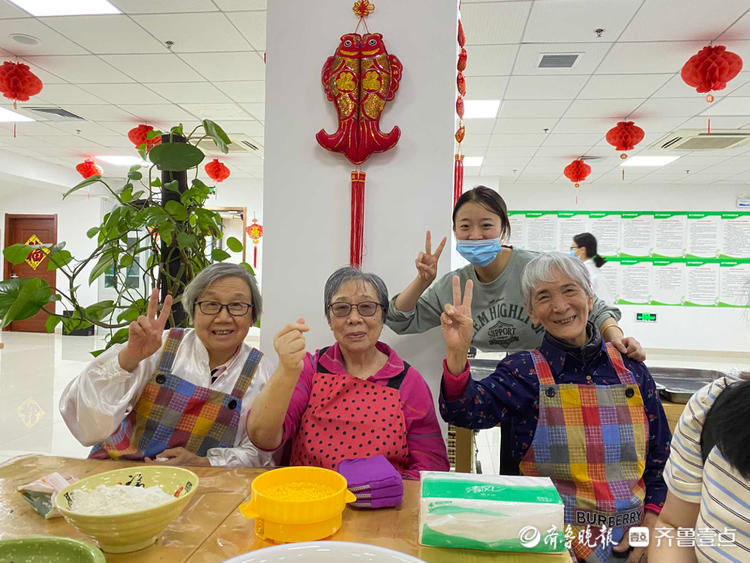 月饼DIY，情暖话家常！济南这一家“人”花式迎中秋|情报站| 风吹麦浪