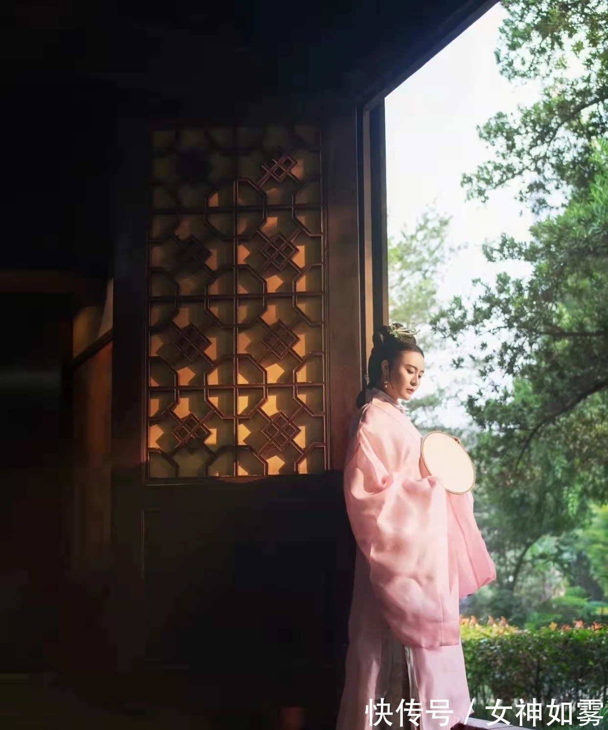 林花女@吾非轻薄林花女,为汝相思为汝来