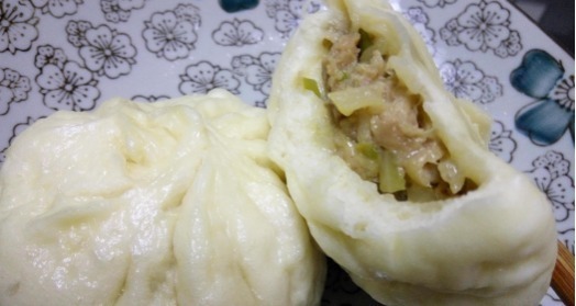 萝卜|萝卜不焯水，直接入馅制成包子，既简便，又水嫩多汁！
