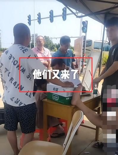 全运会|全红婵粉丝暴涨800万！网友为追星疯狂围观，她全程被哥哥拉着走