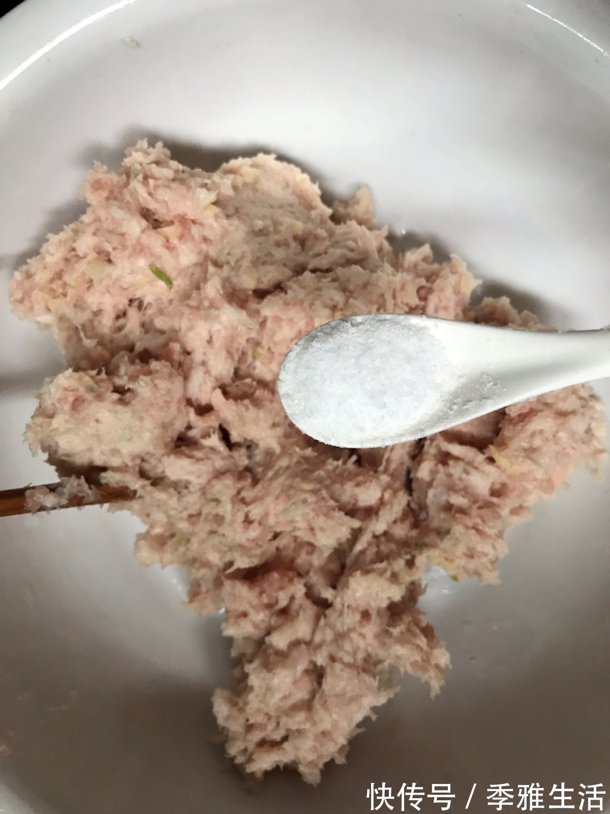 馄饨|想吃馄饨不用叫外卖了，自己在家包，鲜嫩多汁，新手也能学会