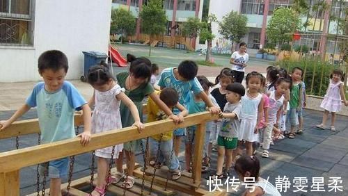 顺手牵羊|女儿上幼儿园毛毯被偷,宝妈门口写字立牌,没有脏话却字字诛心