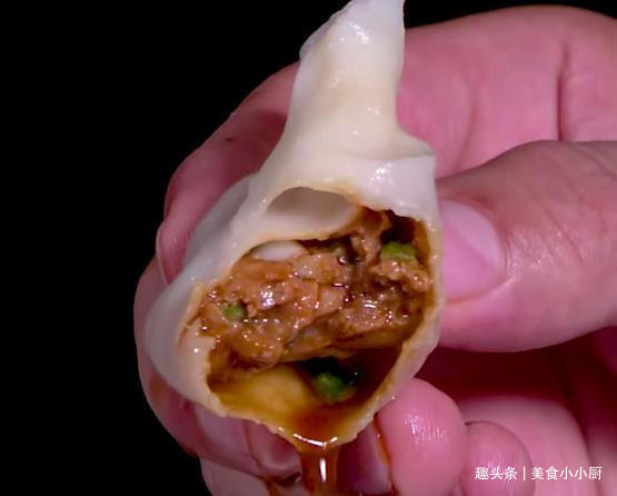 爱吃“饺子”的人有福了,饺子馆大厨,传授拌馅“秘方”,太香了