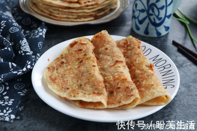 发面|馋死这饼了,又薄又软不发面,比韭菜饼好吃,男女老少都爱吃