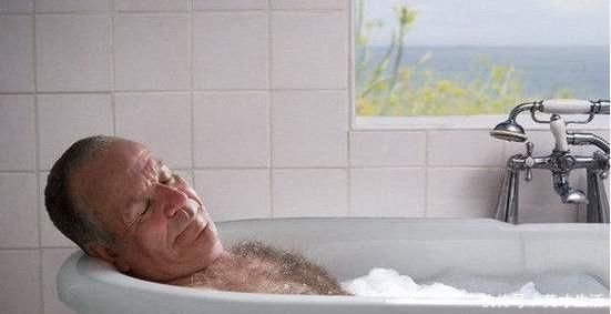 牙周炎|糖尿病人早上起床的时间,影响血糖一天的好坏早起要4做3忌