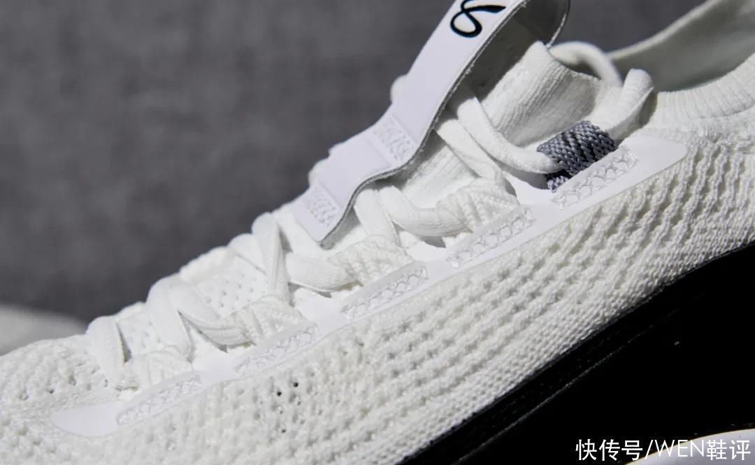 nike 这颜值连二百都不值!可为何说Curry8是一双划时代的产品