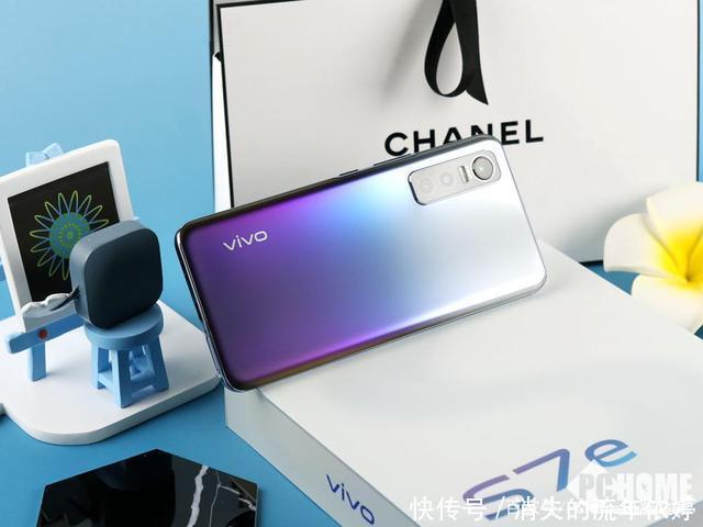 vivo|vivo S7e幻砂星海图赏 魔幻渐变灵动优美