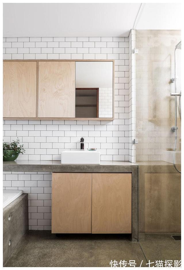 露台|夫妻打造196㎡水泥元素别墅,花园和露台搞园艺,太羡慕了!