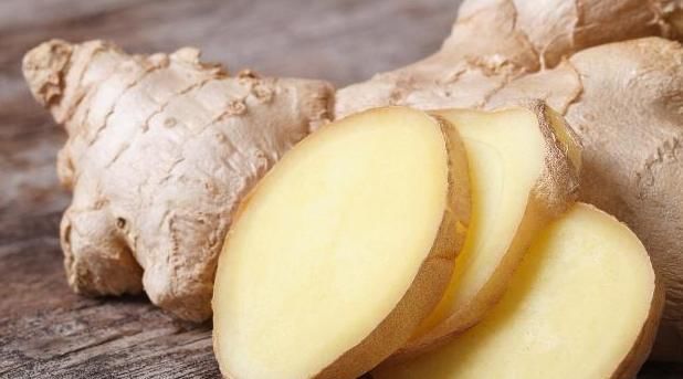 晨起吃生姜,赛过吃人参!男性晨起吃一片,3个好处拦都拦不住!