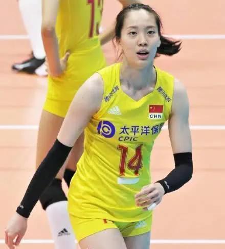 福建女排|19扣12中轟下17分！女排美女副攻打出強(qiáng)勢(shì)表現(xiàn)，新版南長(zhǎng)城出爐