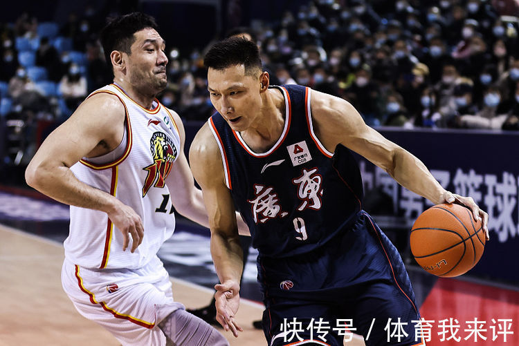 篮板|23分11板+13罚全中!熟悉的易建联回来了,仍是广东男篮最稳一环